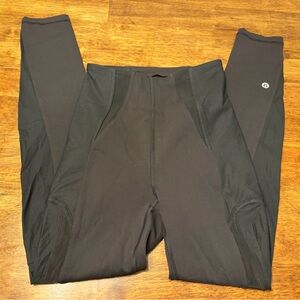 Black Lululemon Size 2 Athletic Leggings